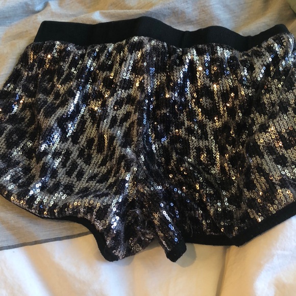 Black and sliver Sequence shorts - Picture 1 of 3